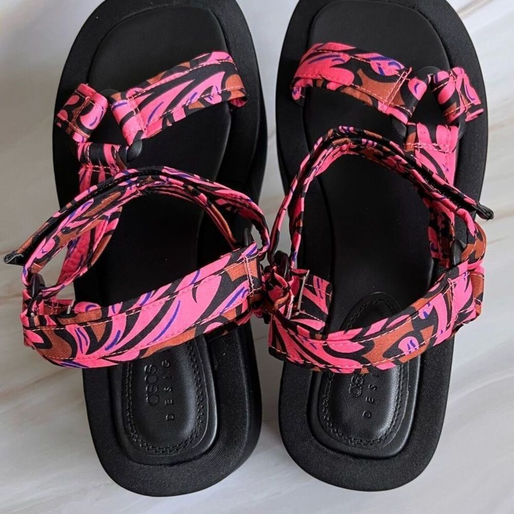 Women's Chunky Wide Fit Platform Sporty Sandals Beach Pink $59